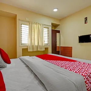 O Indra Hotel