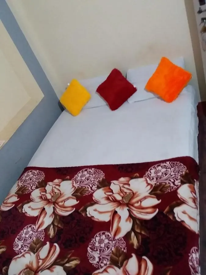 Lucky Tourist Home Hotel Mysore